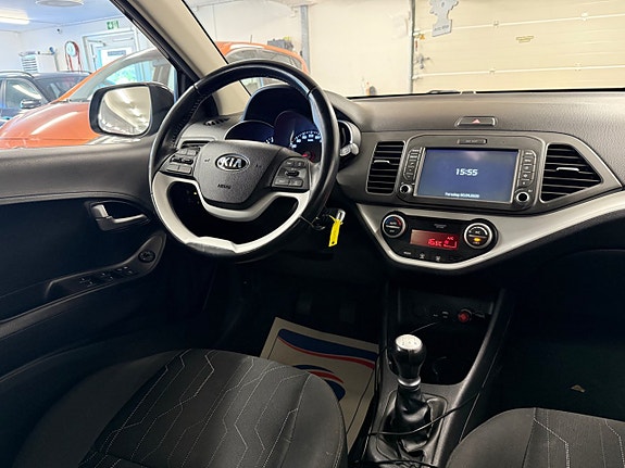 Kia Picanto 15 of 27