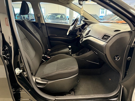 Kia Picanto 13 of 27