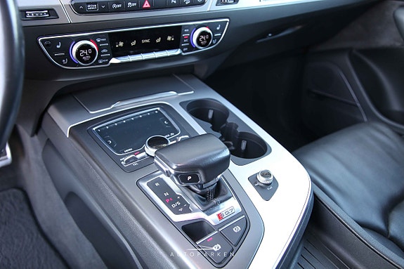 Audi SQ7 11 of 24