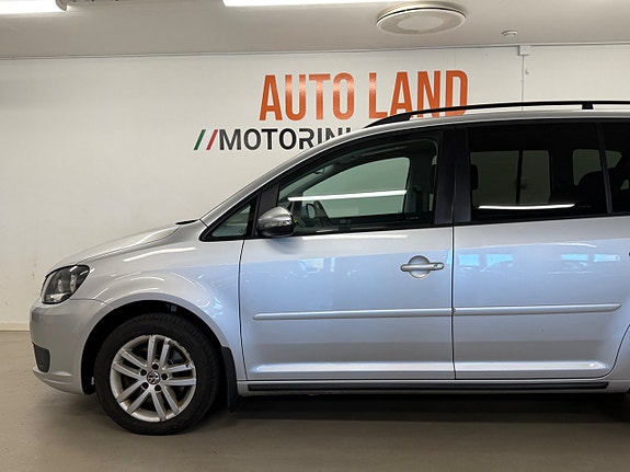Volkswagen Touran 6 of 26