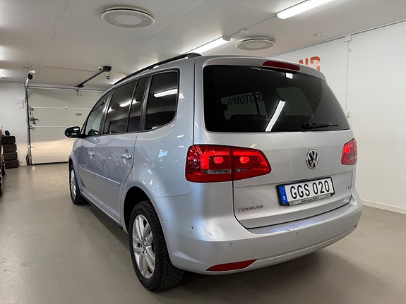 Volkswagen Touran 8 of 26