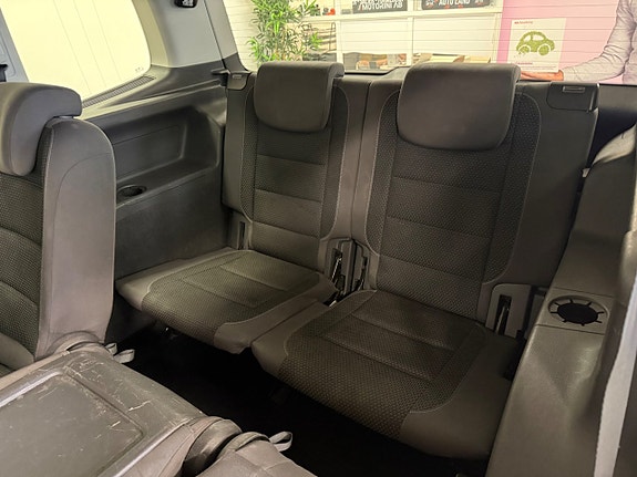 Volkswagen Touran 14 of 26