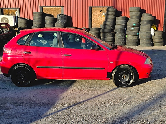 Seat Ibiza 7 of 16