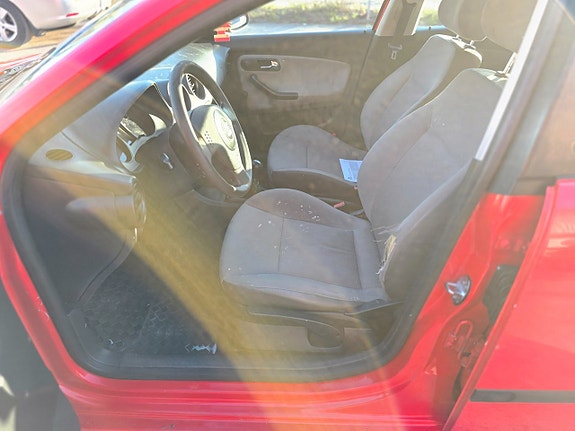Seat Ibiza 12 of 16