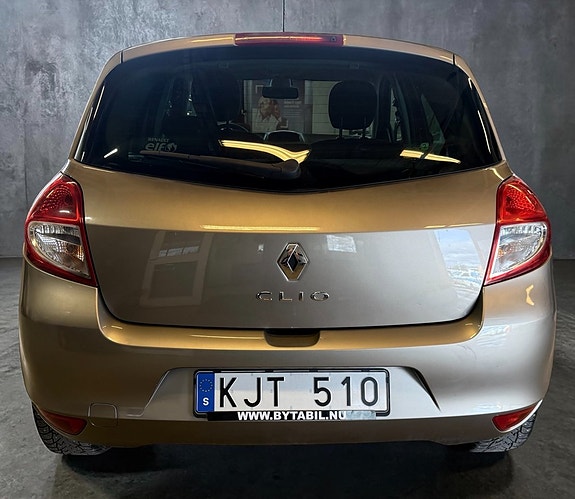 Renault Clio 7 of 13