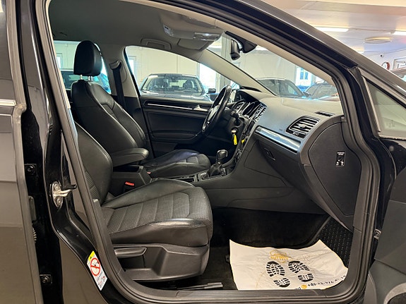 Volkswagen Golf-Serie 16 of 27