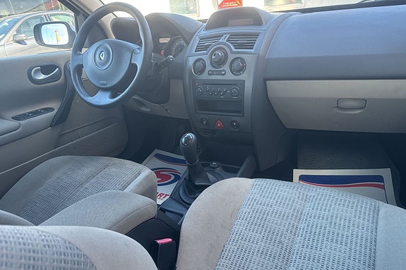 Renault Megane II 13 of 20