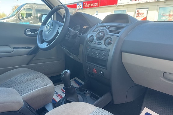 Renault Megane II 14 of 20