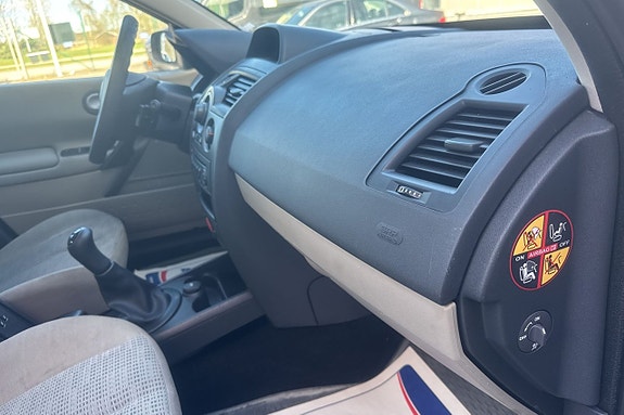 Renault Megane II 15 of 20