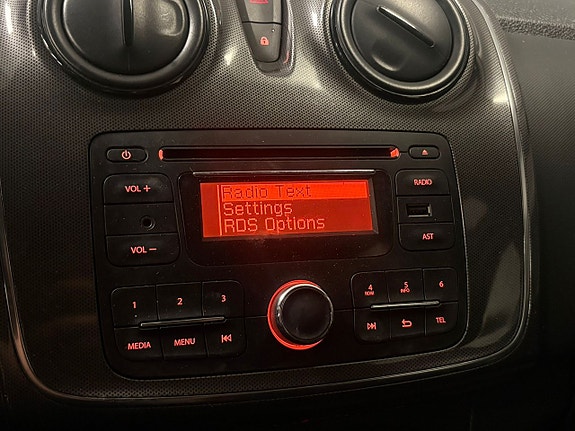 Dacia Sandero 10 of 14
