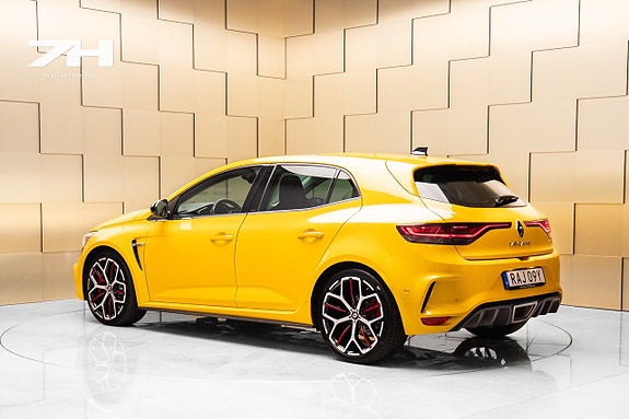 Renault Megane IV 3 of 5