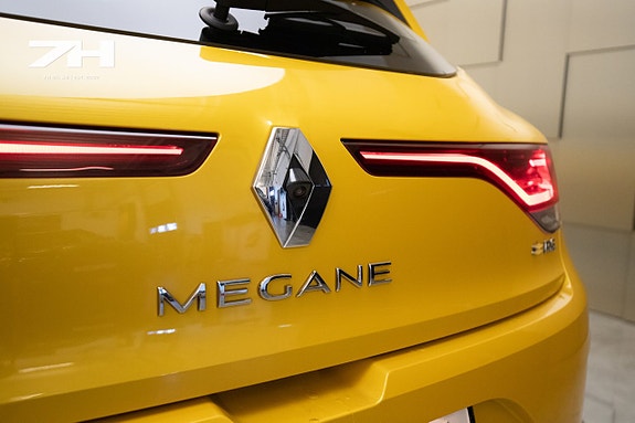Renault Megane 22 of 25