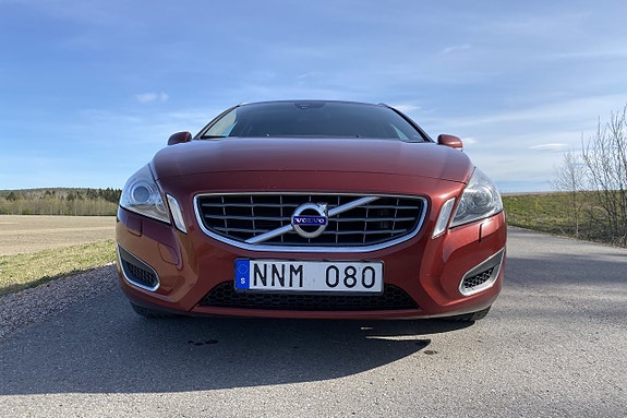 Volvo V60 8 of 19