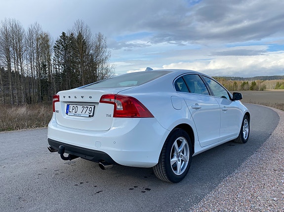Volvo S60 5 of 5