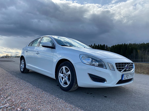 Volvo S60 7 of 20