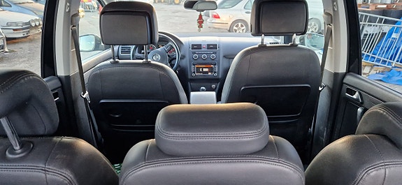 Volkswagen Touran Cross 7 of 7