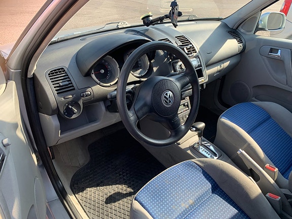 Volkswagen Polo 12 of 16