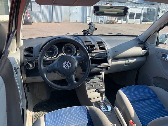 Volkswagen Polo 11 of 16
