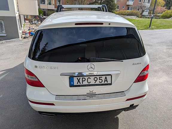 Mercedes-Benz R350 8 of 8
