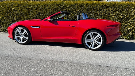 Jaguar F-TYPE 29 of 30