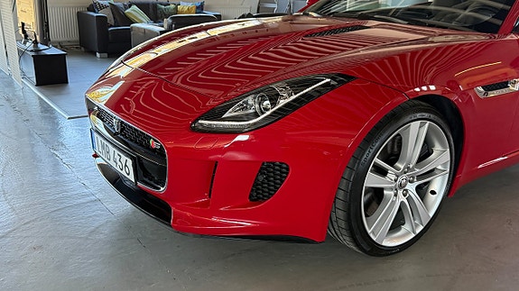 Jaguar F-TYPE 22 of 30