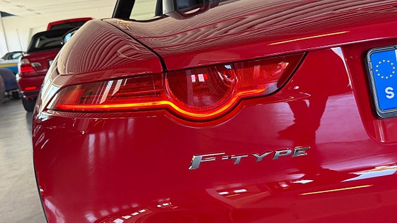 Jaguar F-TYPE 25 of 30