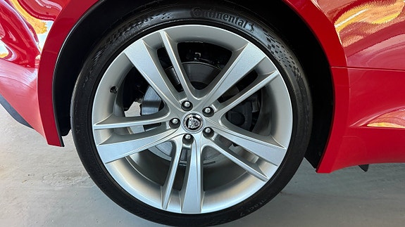 Jaguar F-TYPE 17 of 30