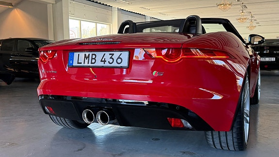 Jaguar F-TYPE 11 of 30
