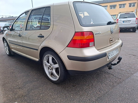 Volkswagen Golf-Serie 4 of 5