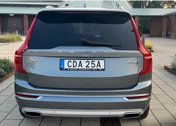 Volvo XC90 6 of 9