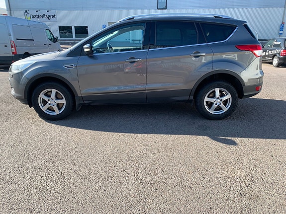 Ford Kuga 2 of 14