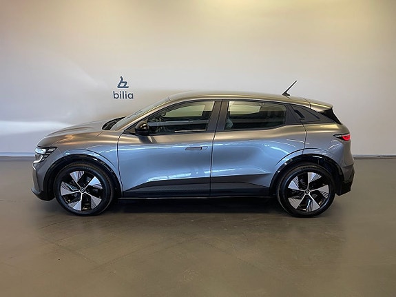 Renault Megane E-Tech 2 of 5