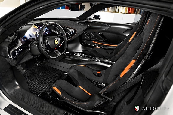 Ferrari SF90 Stradale 6 of 10