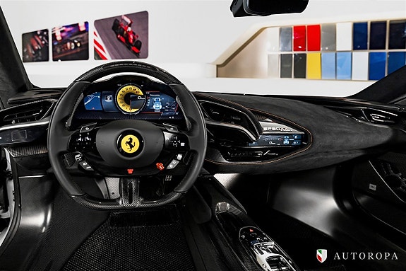 Ferrari SF90 Stradale 7 of 10