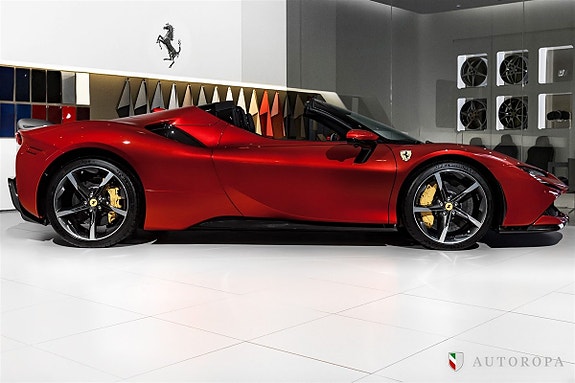 Ferrari SF90 Spider 3 of 5