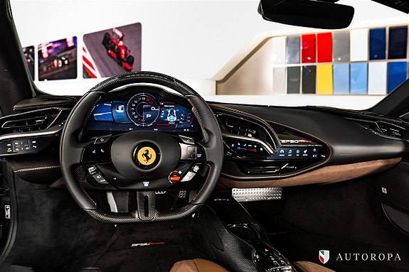 Ferrari SF90 Stradale 7 of 10