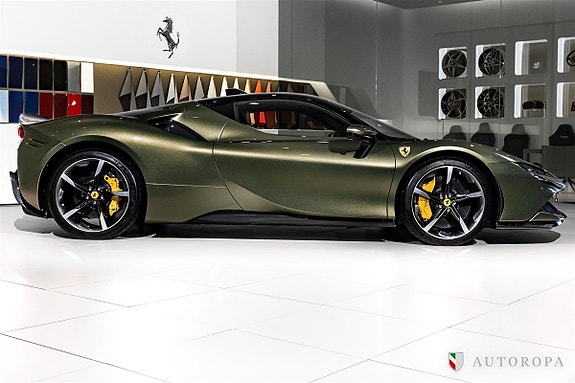 Ferrari SF90 Stradale 2 of 5