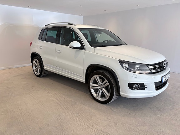 Volkswagen Tiguan 2 of 5