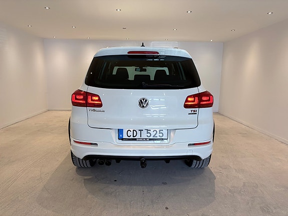 Volkswagen Tiguan 5 of 5