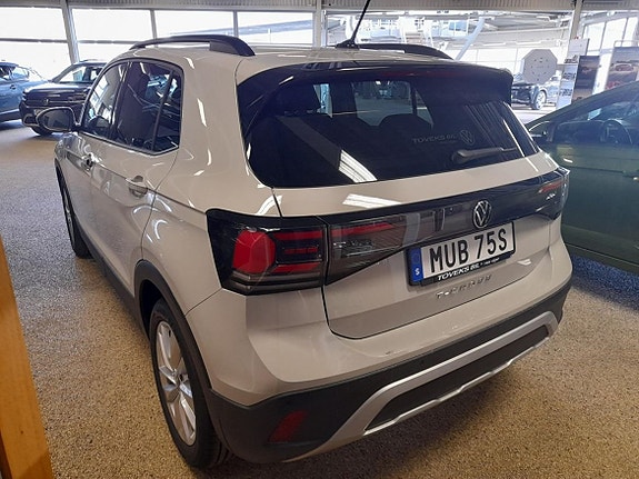 Volkswagen T-Cross 4 of 7