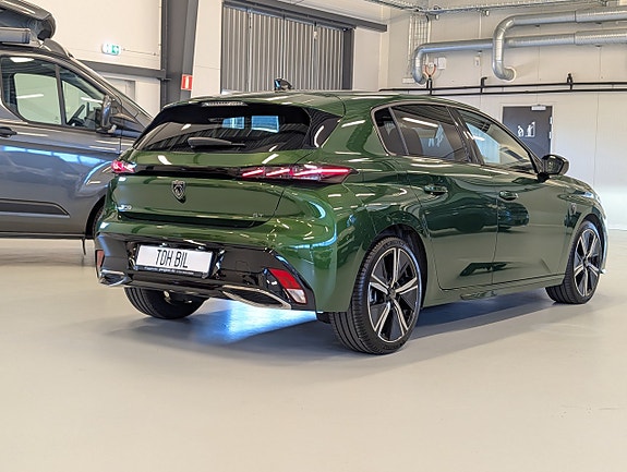 Peugeot 308 7 of 19