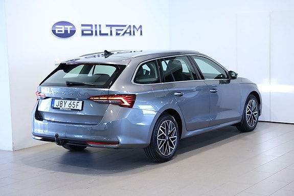 Skoda Octavia 3 of 5