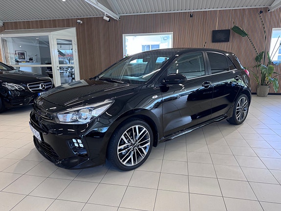 Kia Rio 8 of 17