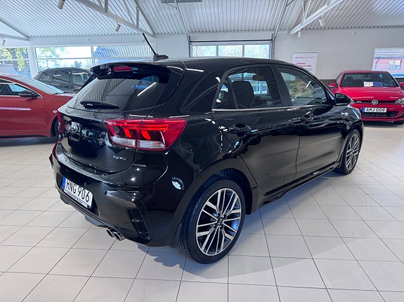 Kia Rio 6 of 17
