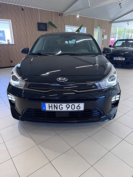 Kia Rio 9 of 17