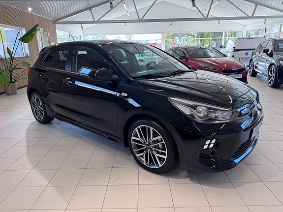 Kia Rio 11 of 17