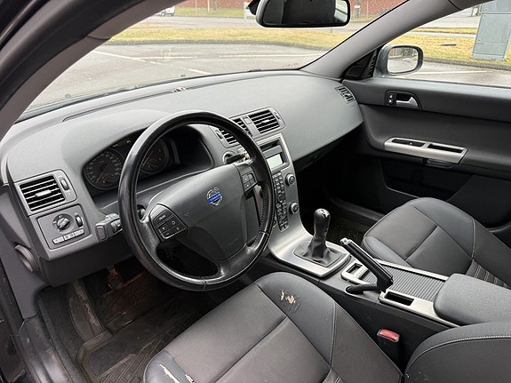 Volvo V50 5 of 5