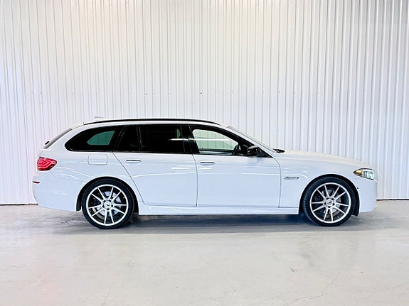 BMW 530d 2 of 5