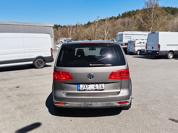 Volkswagen Touran Cross 7 of 25