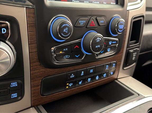 Dodge RAM 1500 30 of 30
